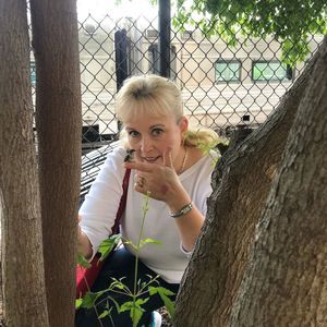 Meet your Posher, Toni